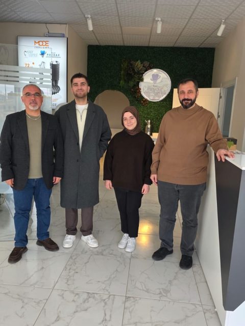 Oda Başkanımız Mete Algen ve Oda Başkan vekilimiz Sami Çıkrık meslektaşımız Saadet Arslan’a hayırlı olsun ziyaretinde bulundu.